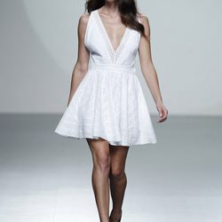 Vestido línea A de la colección primavera/verano 2014 de Teresa Helbig en Madrid Fashion Week