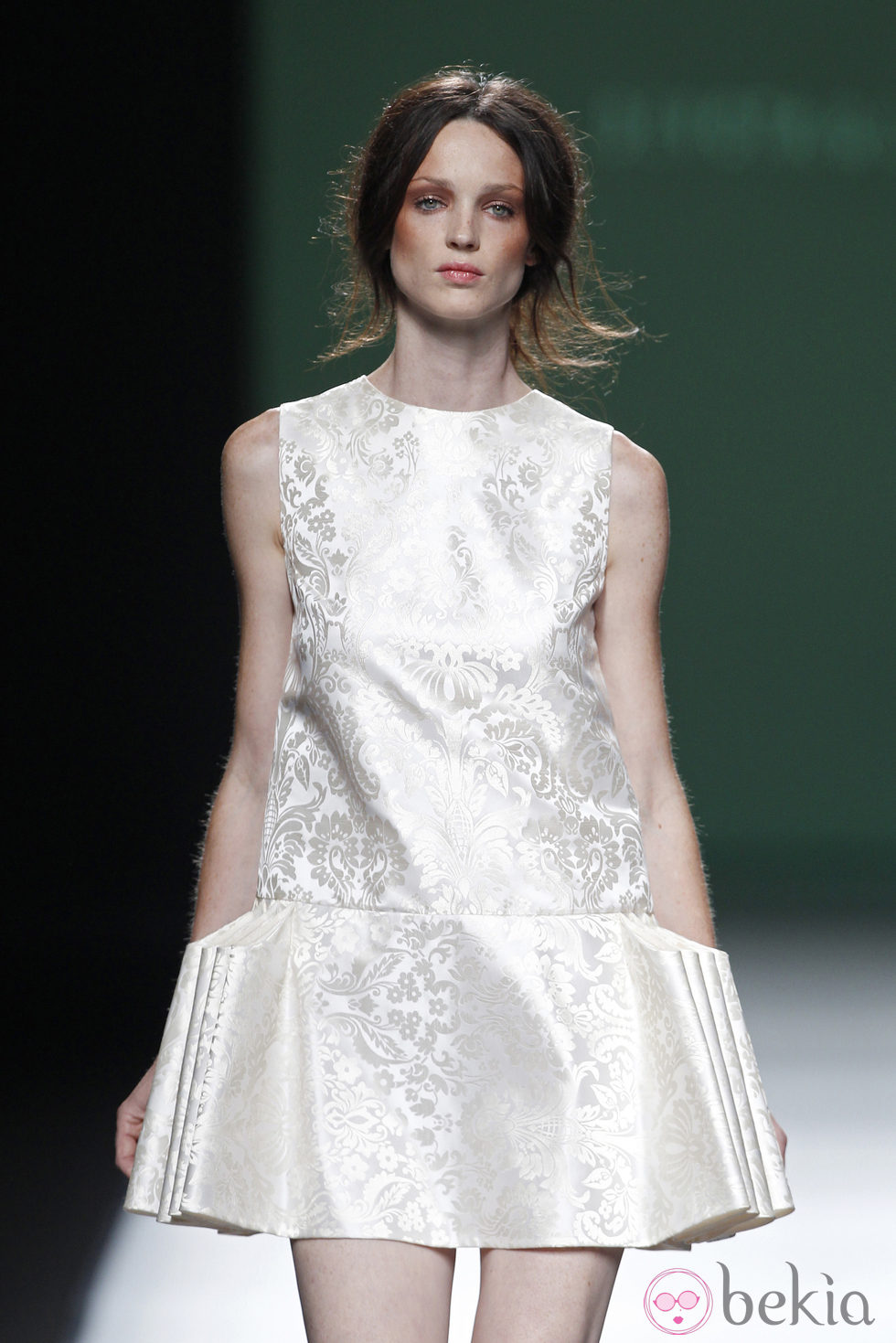 Vestido de falda plisada de la colección primavera/verano 2014 de Devota&Lomba en Madrid Fashion Week