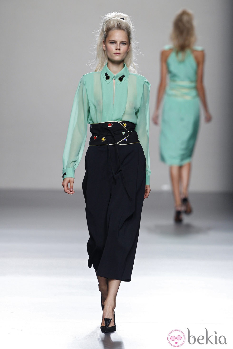 Blusa verde de la colección primavera/verano 2014 de Miguel Palacio en Madrid Fashion Week