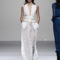 Vestido en V de la colección primavera/verano 2014 de Miguel Palacio en Madrid Fashion