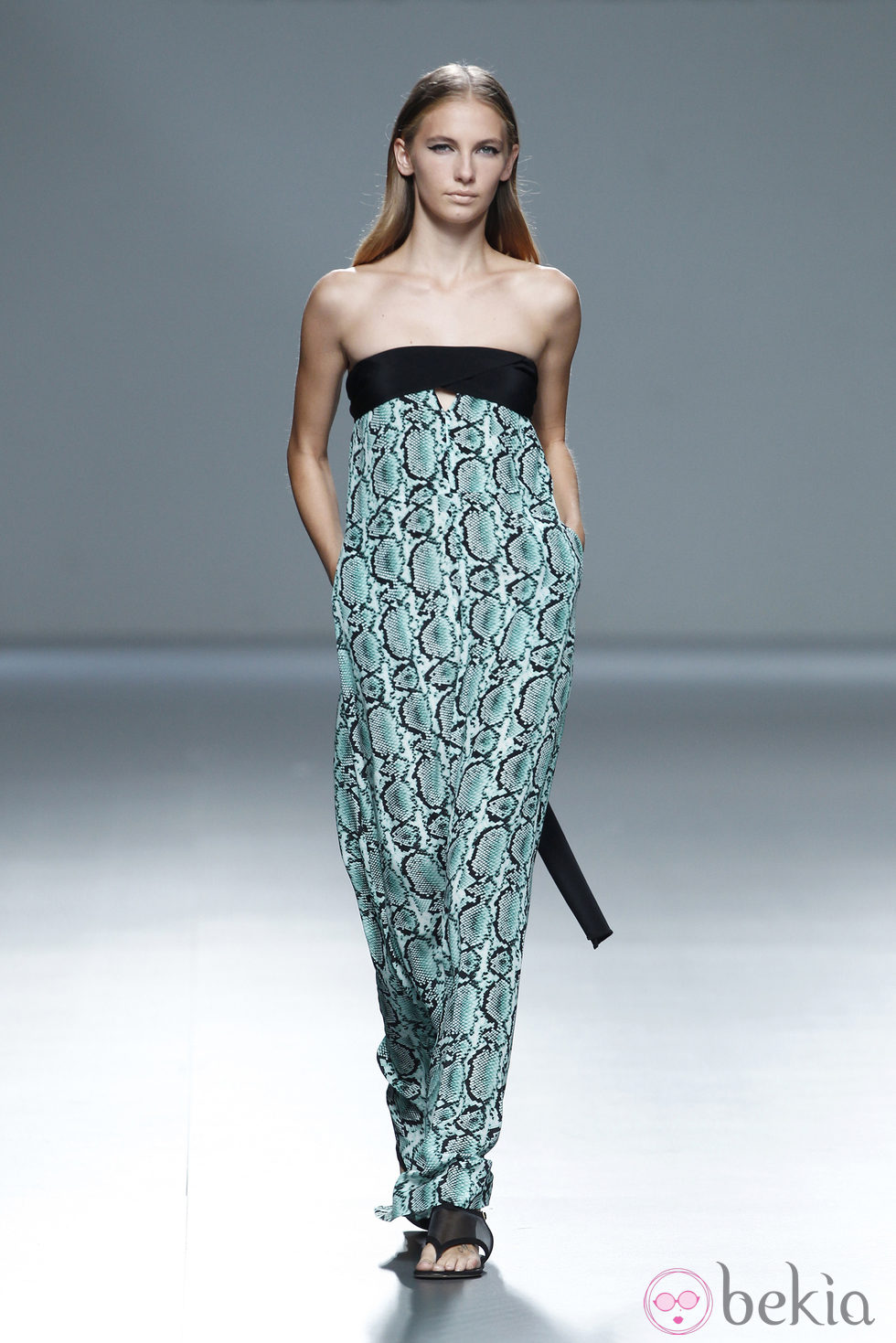 Vestido print animal de la colección primavera/verano 2014 de Ángel Schlesser en Madrid Fashion Week