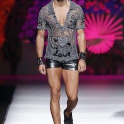 Jersey de rejilla de la colección primavera/verano 2014 de Francis Montesinos en Madrid Fashion Week