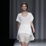 Vestido con tul de seda de la colección primavera/verano 2014 de Sita Murt en Madrid Fashion Week