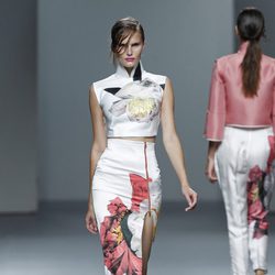Falda larga con estampado floral de la colección Juan Vidal primavera/verano 2014 en Madrid Fashion Week