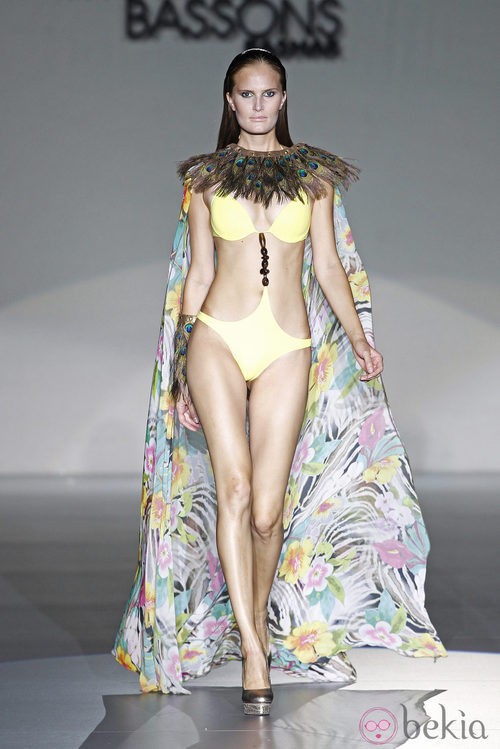 Triquini amarillo de la colección primavera/verano 2014 de Montse Bassons en Madrid Fashion Week