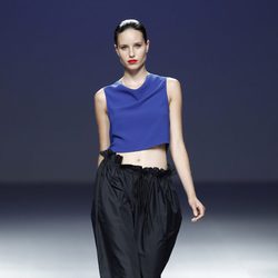 Top azul de la colección primavera/verano 2014 de Pepa Salazar en el EGO Madrid Fashion Week