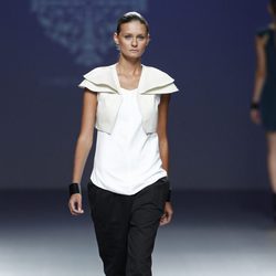 Look de la colección primavera/verano 2014 de Lorena Saravia en el EGO Madrid Fashion Week