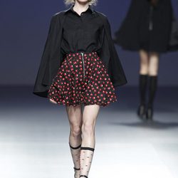 Falda estampada de la colección primavera/verano 2014 de Victor Von Schawarz en el EGO Madrid Fashion Week