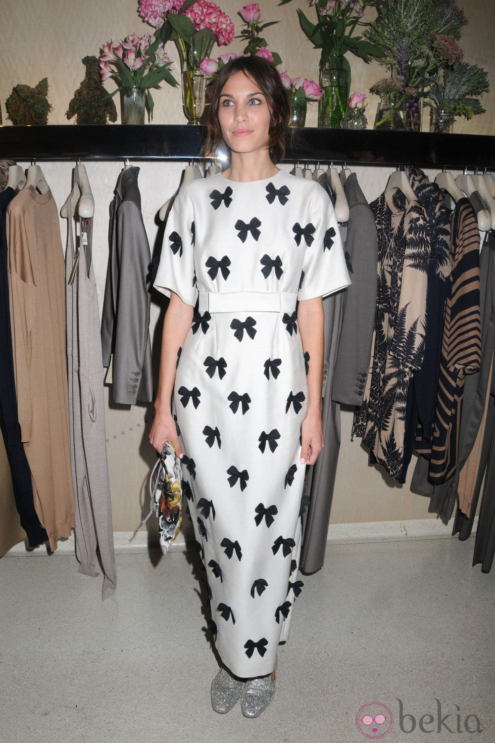 Alexa Chung en la tienda de Stella McCartney durante la Vogue Fashion's Night Out 2011 de Londres