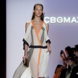 Vestido con detalles transparentes de BCBG Max Azria, colección primavera de 2012