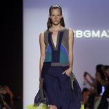 Vestido azul marino de BCBG Max Azria, colección primavera de 2012