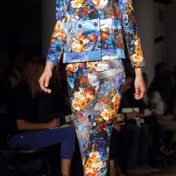 Traje de chaqueta con estampado floral de Peter Som, colección primavera de 2012