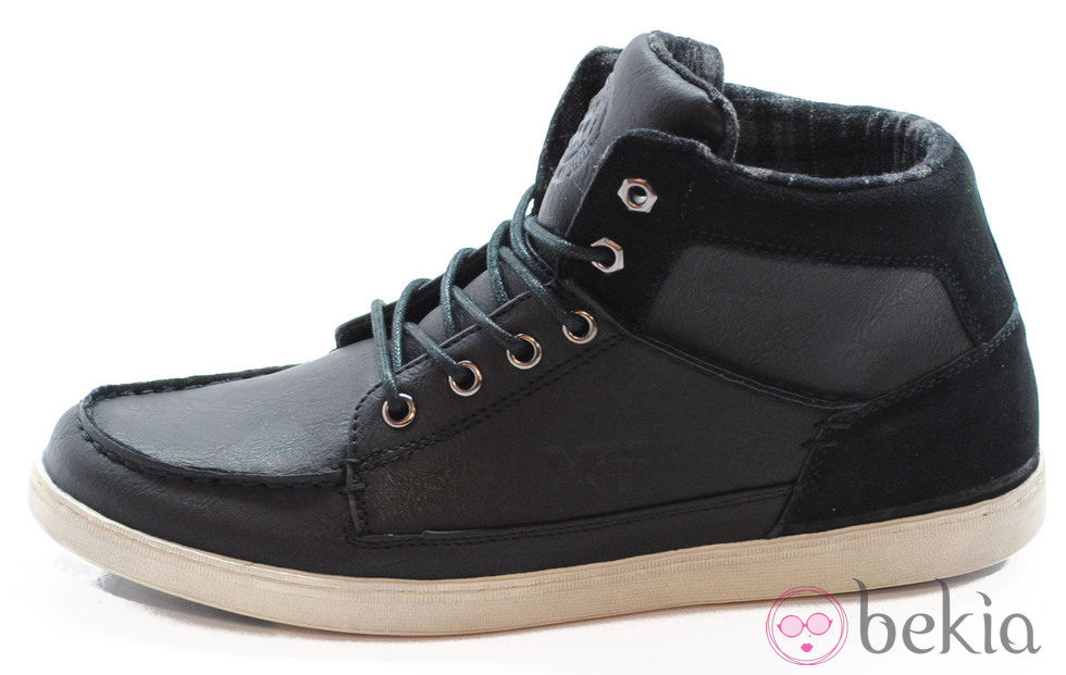 Zapatillas de color negro de la colección otoño/invierno 2013/2014 de Xti