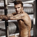 David Beckham en calzoncillos posando para la campaña Bodywear primavera/verano 2014 de H&M