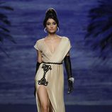 Vestido beige de la colección otoño/invierno 2014/2015 de Francis Montesinos en Madrid Fashion Week