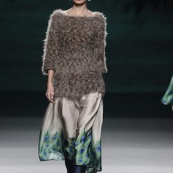 Jersey y falda de la colección otoño/invierno 2014/2015 de Francis Montesinos en Madrid Fashion Week