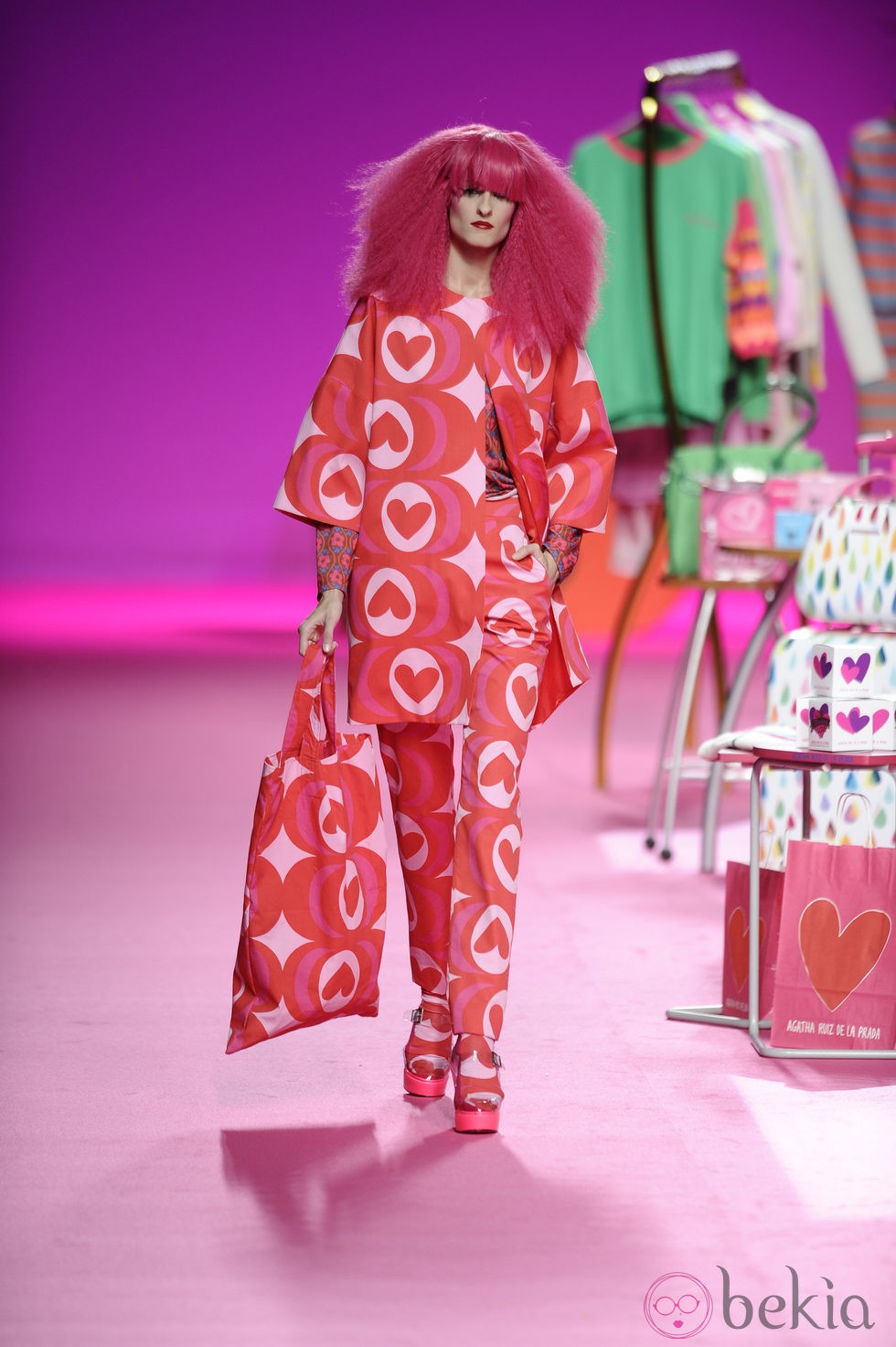 Traje oversize de la colección otoño/invierno 2014/2015 de Agatha Ruiz de la Prada en Madrid Fashion Week