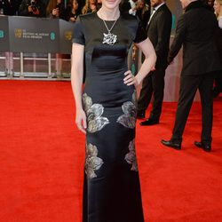 Cate Blanchett con un vestido de Armani en la alfombra roja de los Premios BAFTA 2014