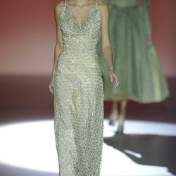 Vestido largo de la colección otoño/invierno 2014/2015 de Hannibal Laguna en Madrid Fashion Week