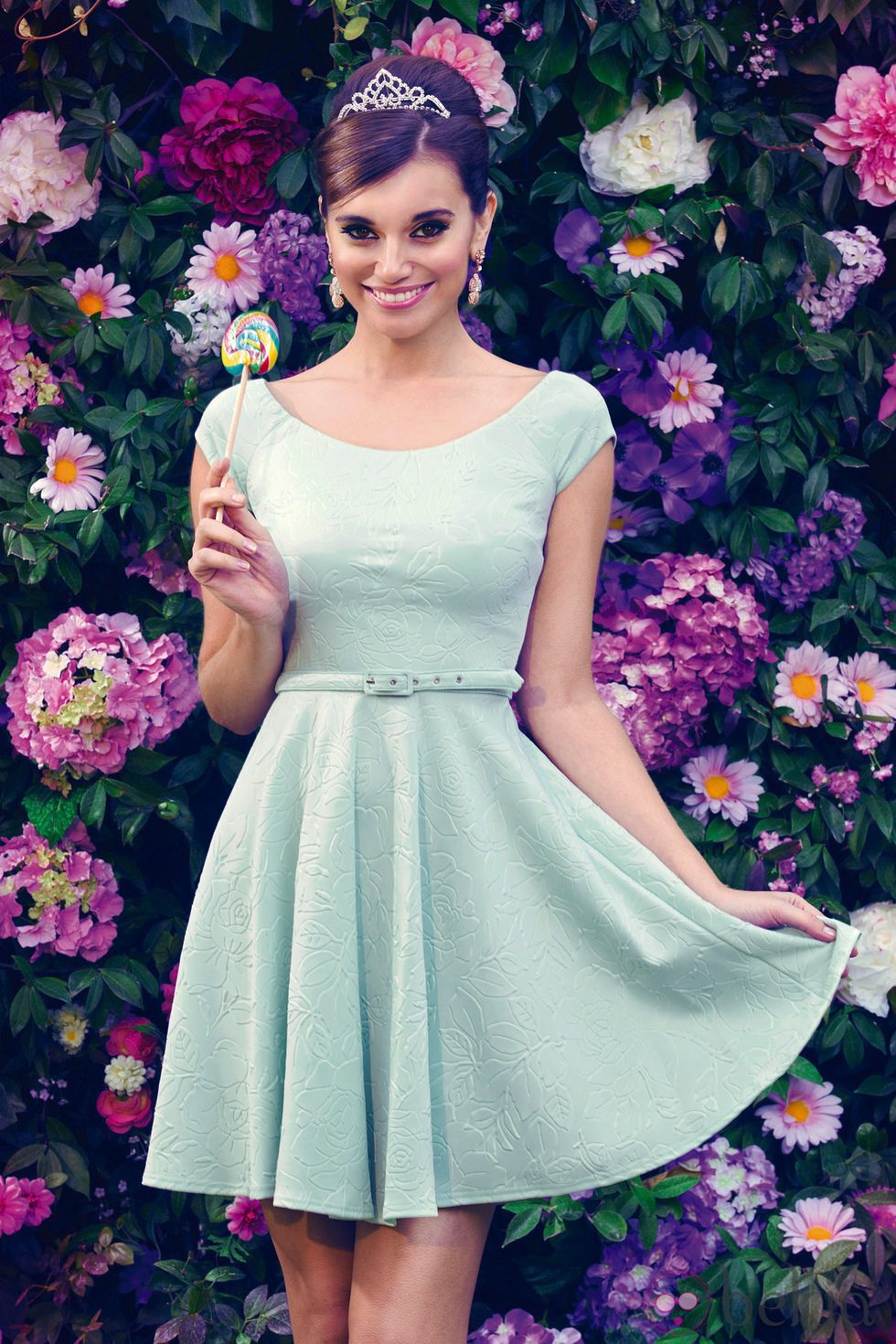 Norma Ruiz con un vestido lady de la colección primavera/verano 2014 de Barbarella