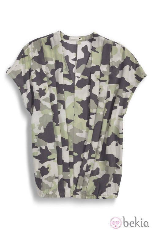 Blusa con estampado de camuflaje de la colección primavera/verano 2014 de Levi's