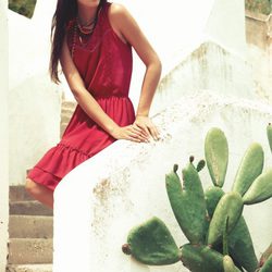 Vestido rojo con fruncidos de la colección para verano 2014 de Mismash