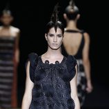 Vestido negro con estampado floral de Miguel Palacio, colección primavera de 2012