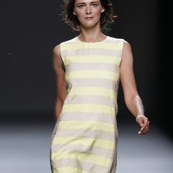 Vestido de corte recto de Teresa Helbig, colección primavera de 2012