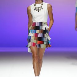 Vestido con falda de retales multicolor de Davidelfín, colección primavera 2012