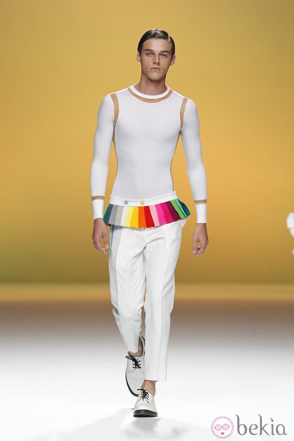 Pantalón para hombre con retales multicolor en la cintura de Davidelfín, colección primavera 2012