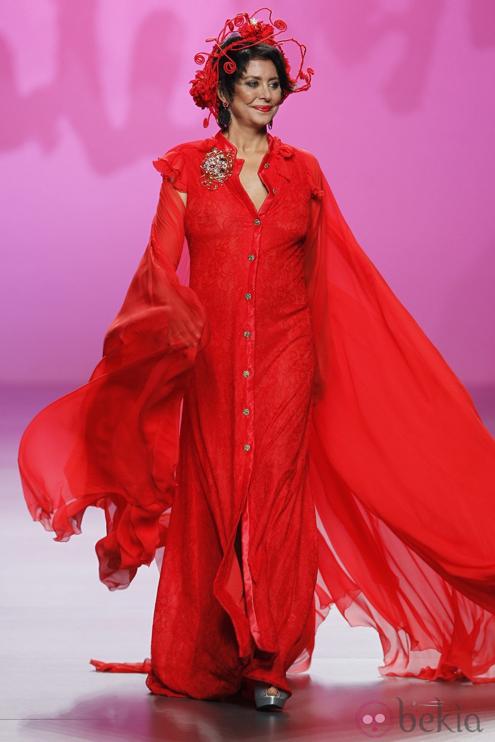 Vestido vaporoso rojo de Montesinos, colección primavera 2012