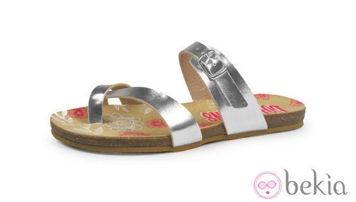 Sandalia de tiras anchas metalizada de Lois para verano 2014