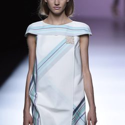 Vestido geométrico de Devota & Lomba en Madrid Fashion Week primavera/verano 2015