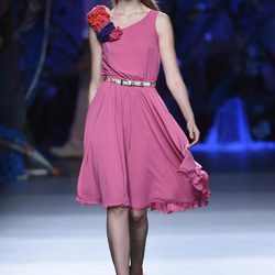 Vestido fucsia de Francis Montesinos en Madrid Fashion Week primavera/verano 2015