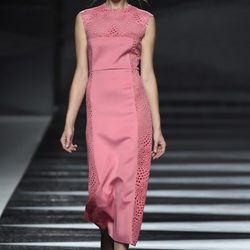 Vestido rosa de Juanjo Oliva en Madrid Fashion Week primavera/verano 2015