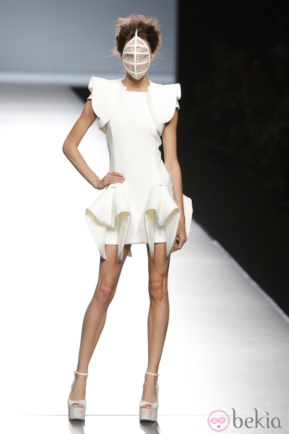 Vestido con volúmen de Maya Hansen en Madrid Fashion Week primavera/verano 2015