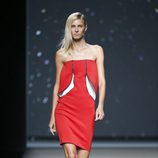 Vestido rojo de AA de Amaya Arzuaga primavera/verano 2015 en Madrid Fashion Week