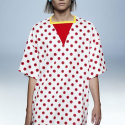 Vestido con círculos rojos de Davidelfin en Madrid Fashion Week primavera/verano 2015