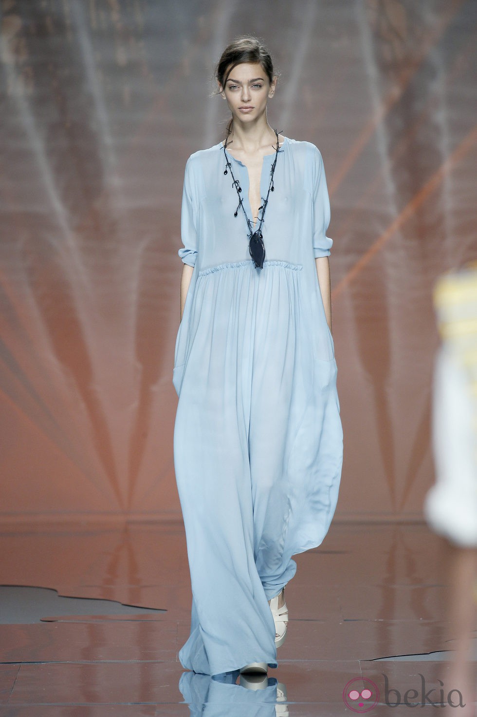 Vestido azul de Ailanto en Madrid Fashion Week primavera/verano 2015