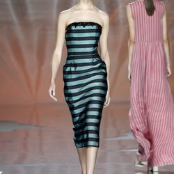 Vestido de rayas de Ailanto en Madrid Fashion Week primavera/verano 2015