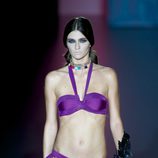 Bikini púrpura de Montse Bassons en Madrid Fashion Week para primavera/verano 2015