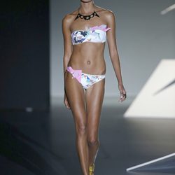 Bikini con pliegues de Dolores Cortés en Madrid Fashion Week para primavera/verano 2015