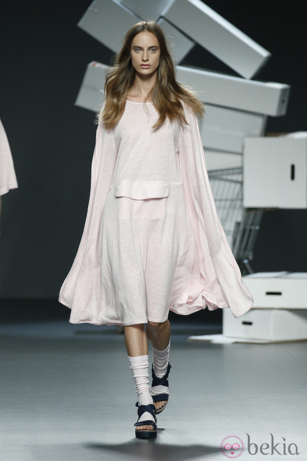 Vestido 'oversized' de David Catalán en EGO Madrid Fashion Week primavera/verano 2015
