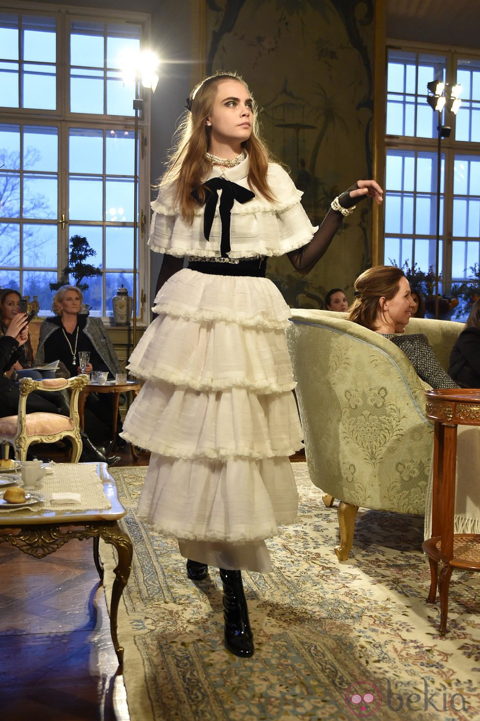Cara Delevingne de novia con un diseño de Chanel en Salzburgo