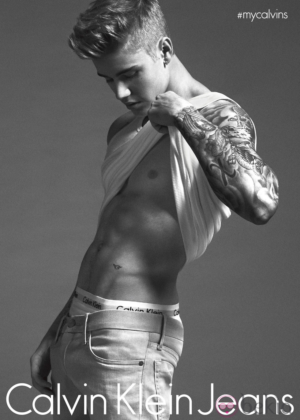 Justin Bieber posando para Calvin Klein en su nueva campaña de primavera