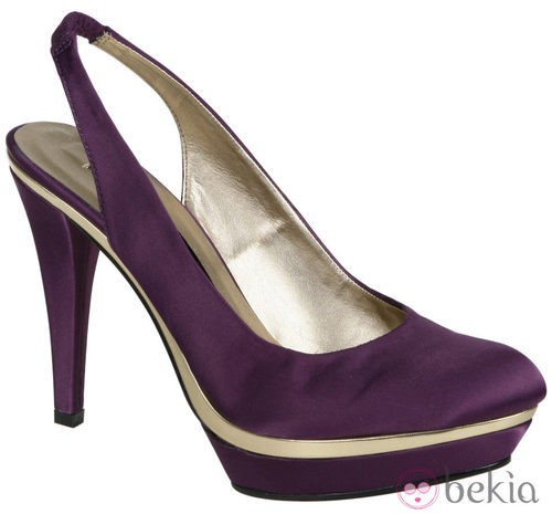 Zapatos lilas con plataforma de Lorena Carreras, colección otoño/invierno 2011
