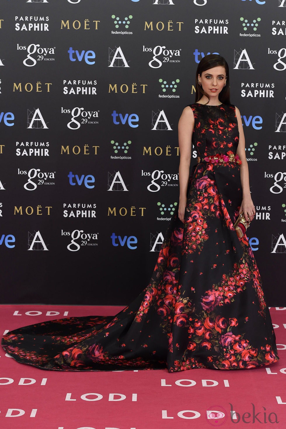 Leticia Dolera con un vestido de Dolores Promesas en la alfombra roja de los Premios Goya 2015