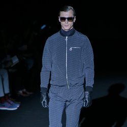 Conjunto estampado pantalón y chaqueta de Davidelfin en Madrid Fashion Week para otoño/invierno 2015/2016
