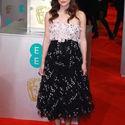 Keira Knighthley con un vestido de Giambattista Valli en los BAFTA 2015