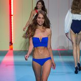Bikini azul de Etam en la antesala de la pasarela Paris Fashion Week 2015